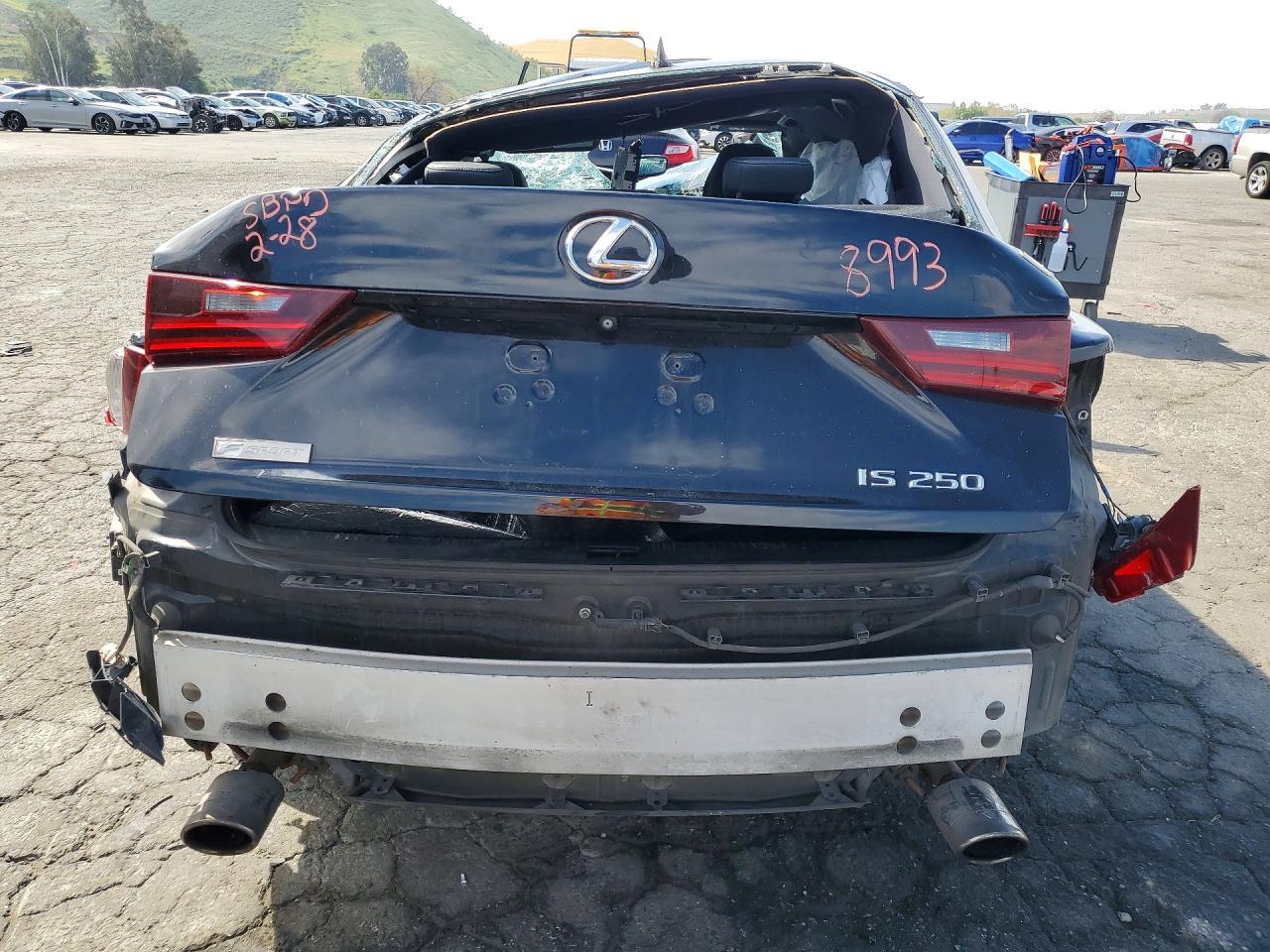 2015 LEXUS IS 250