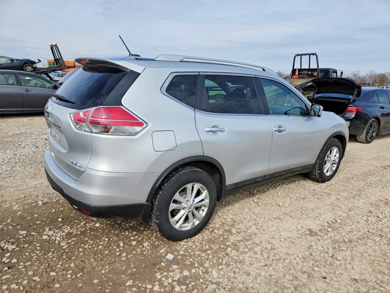2016 NISSAN ROGUE