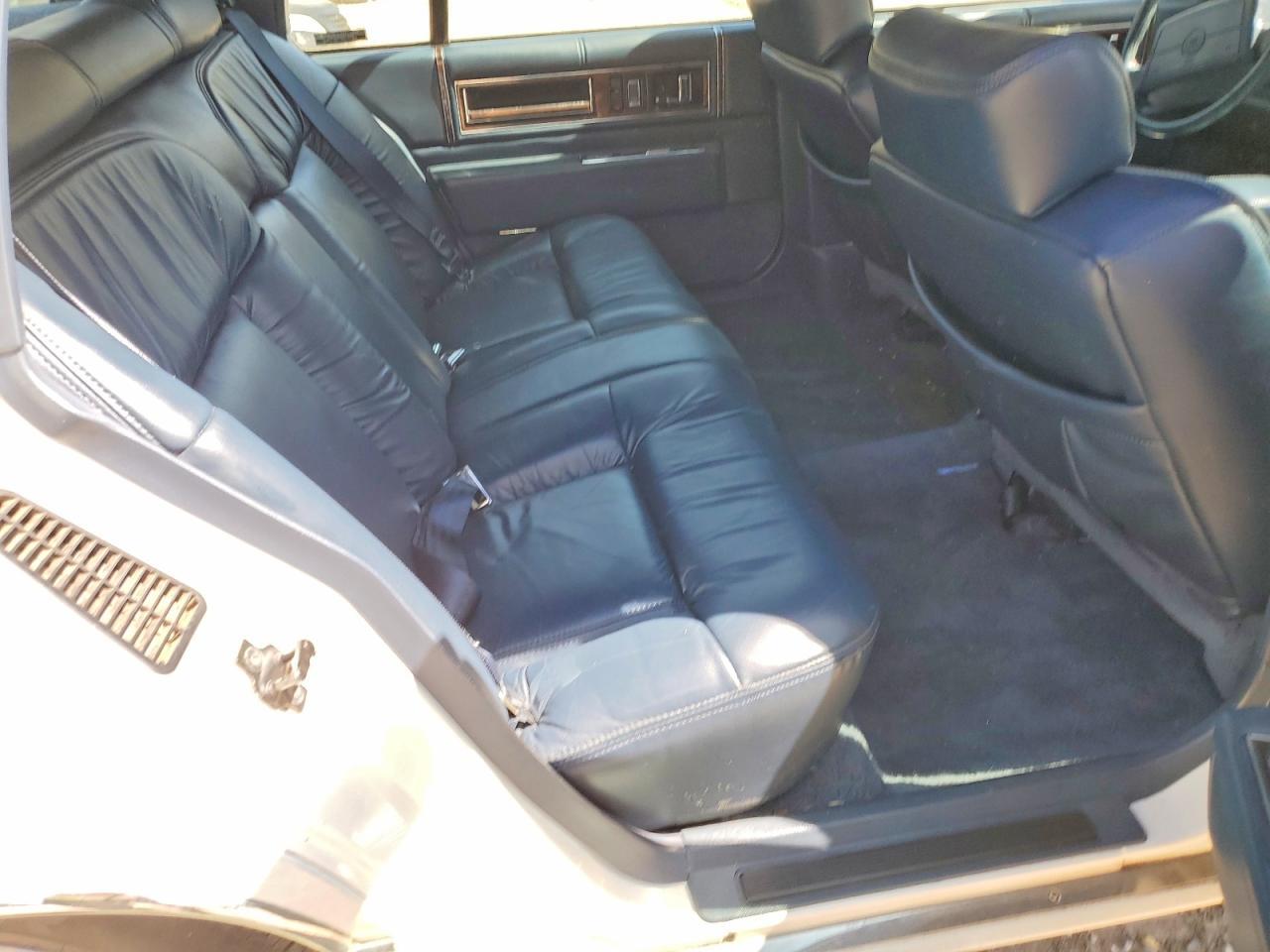 1993 CADILLAC Deville
