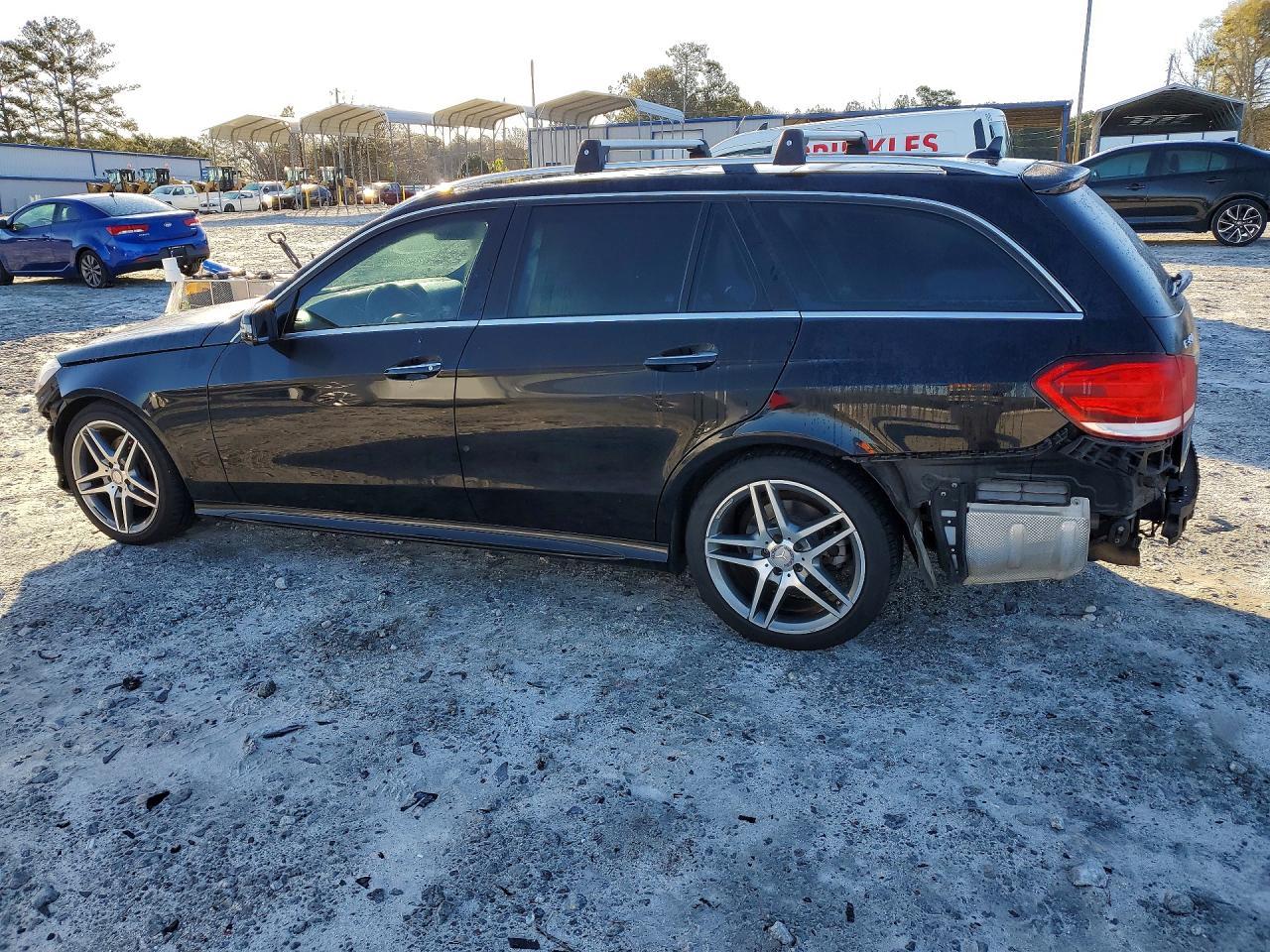2016 MERCEDES-BENZ E-Class