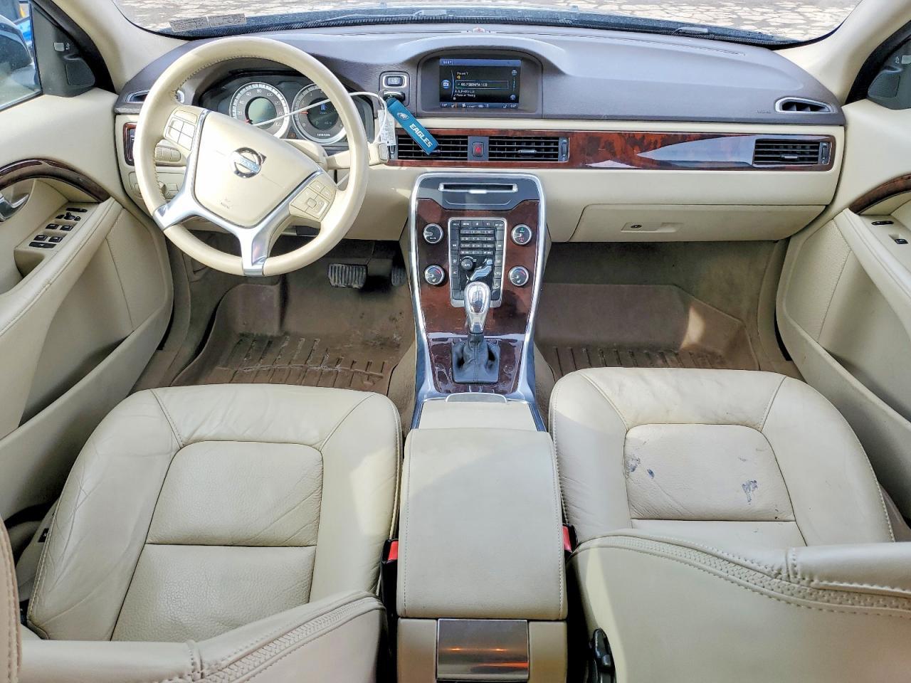 2013 VOLVO XC70
