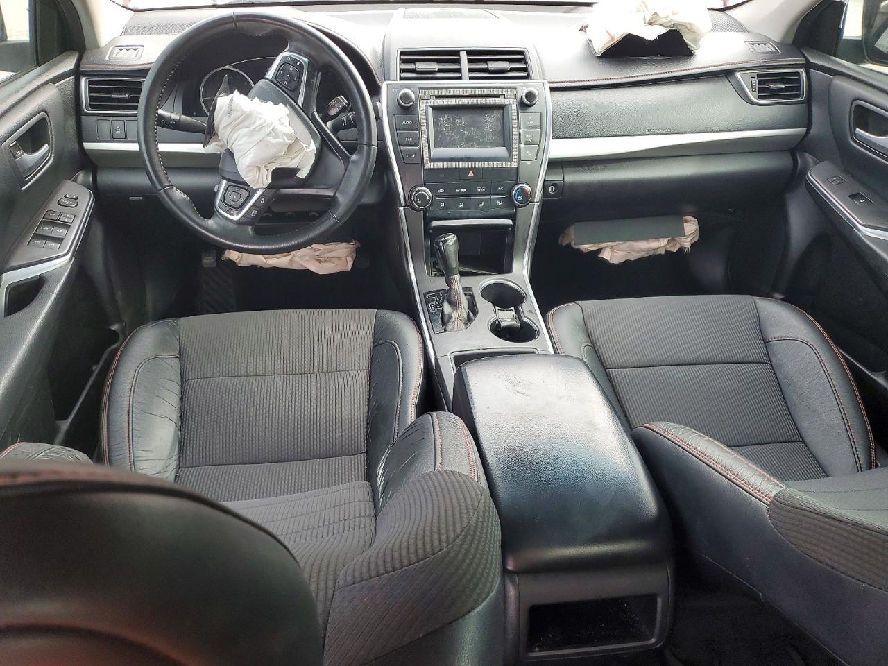 2016 TOYOTA CAMRY