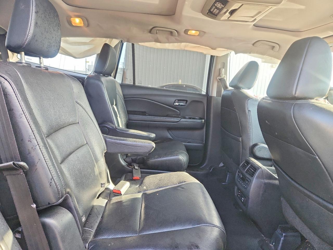 2016 HONDA PILOT