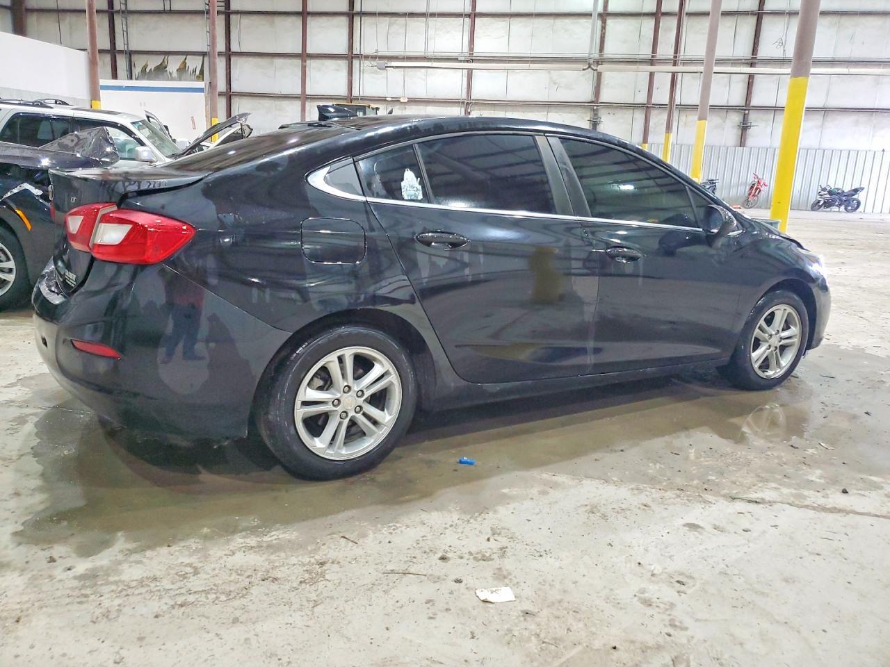2017 CHEVROLET CRUZE