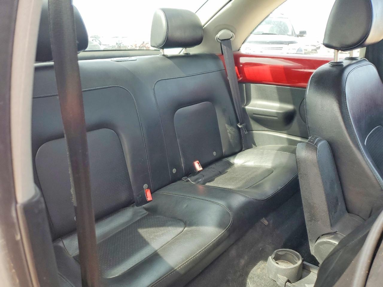 2006 VOLKSWAGEN Beetle