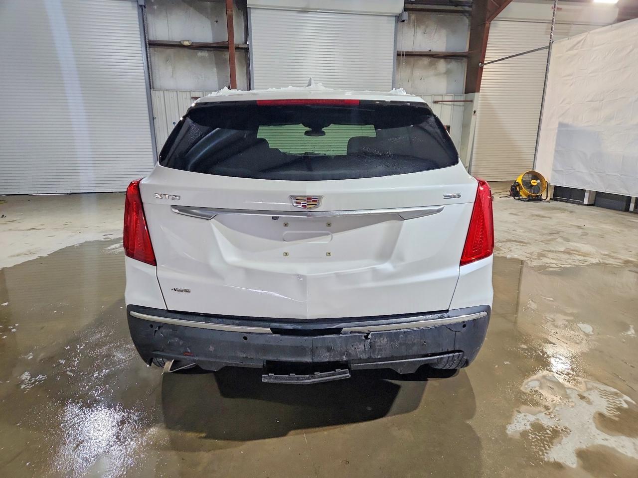 2017 CADILLAC XT5