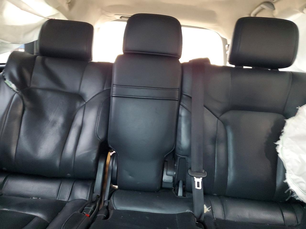 2016 LEXUS LX 570