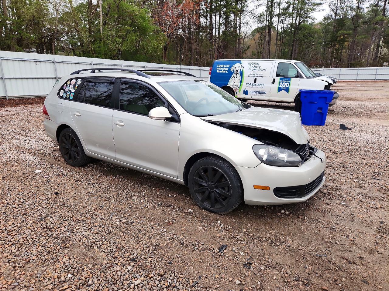 2011 VOLKSWAGEN JETTA