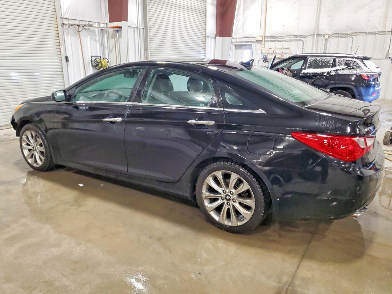 2011 HYUNDAI SONATA