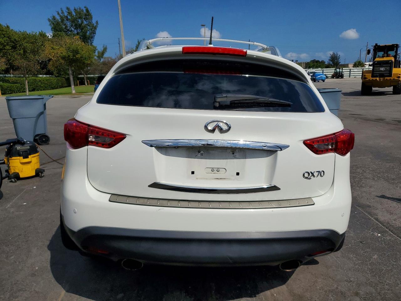 2014 INFINITI QX70