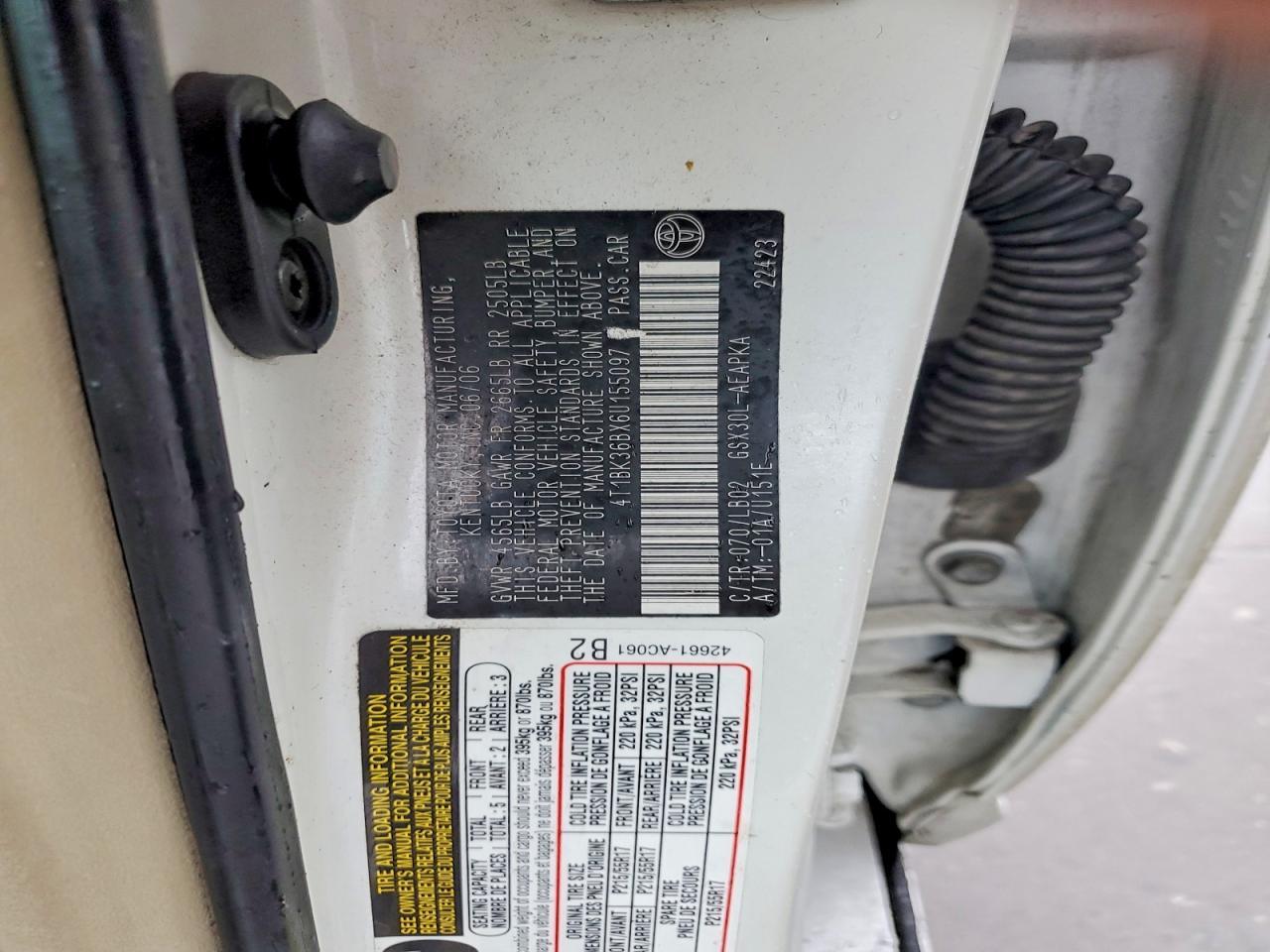 2006 TOYOTA Avalon