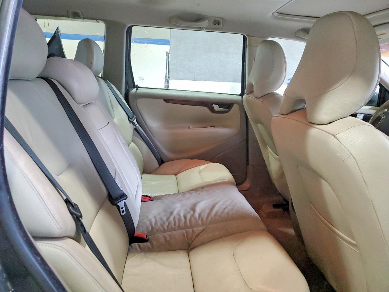 2007 VOLVO V70