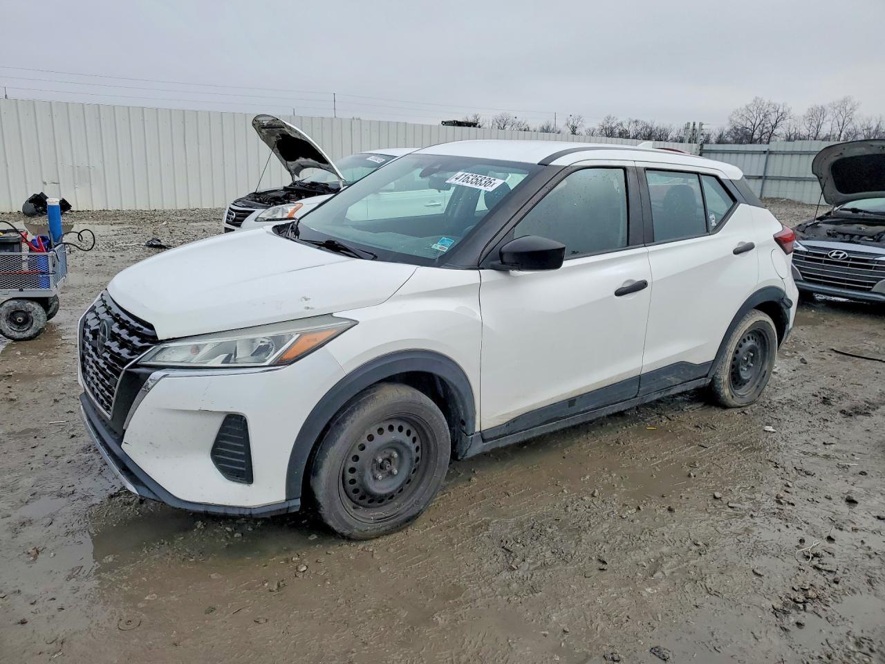 2021 NISSAN KICKS