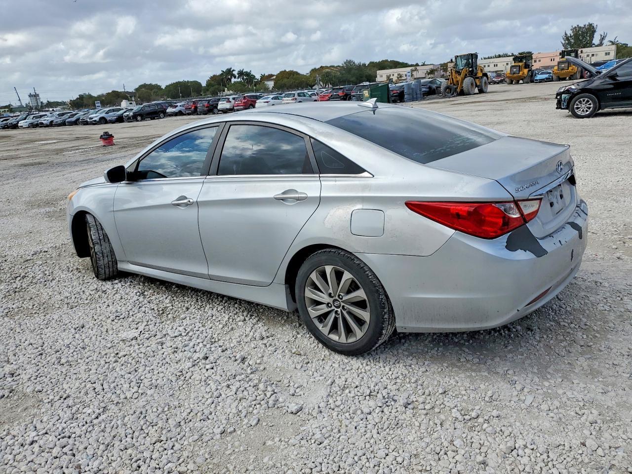 2014 HYUNDAI SONATA