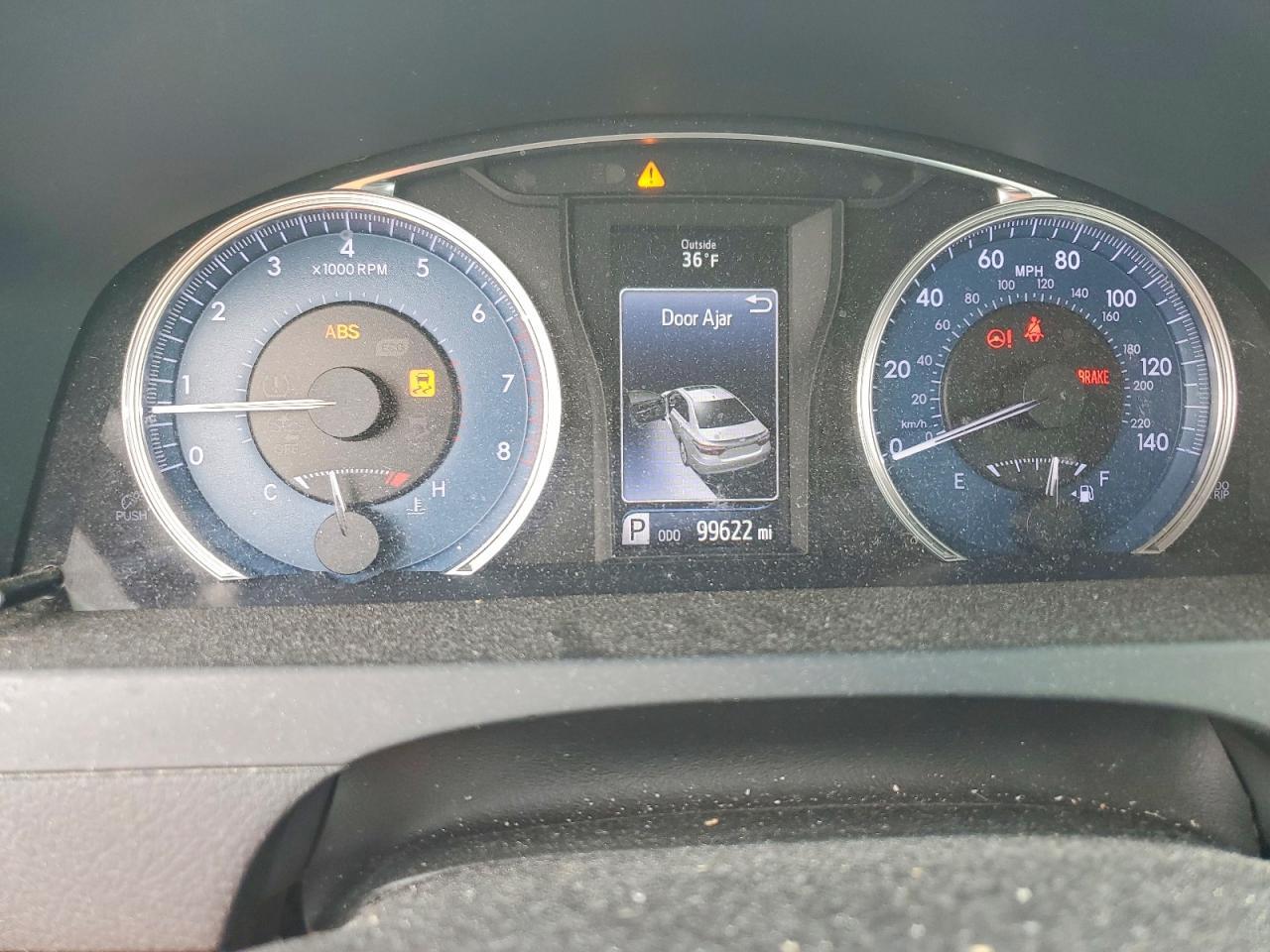 2016 TOYOTA CAMRY