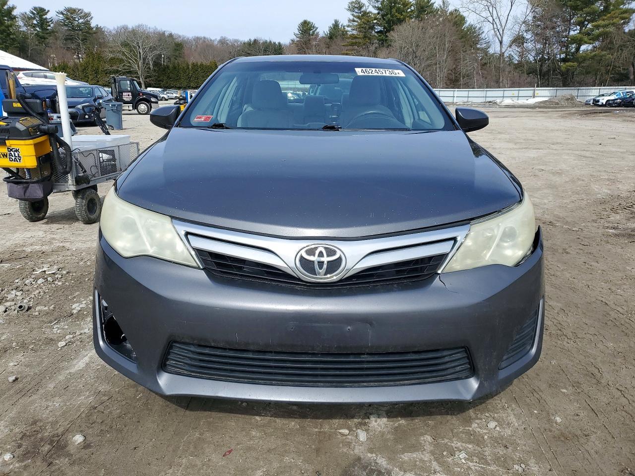 2013 TOYOTA CAMRY