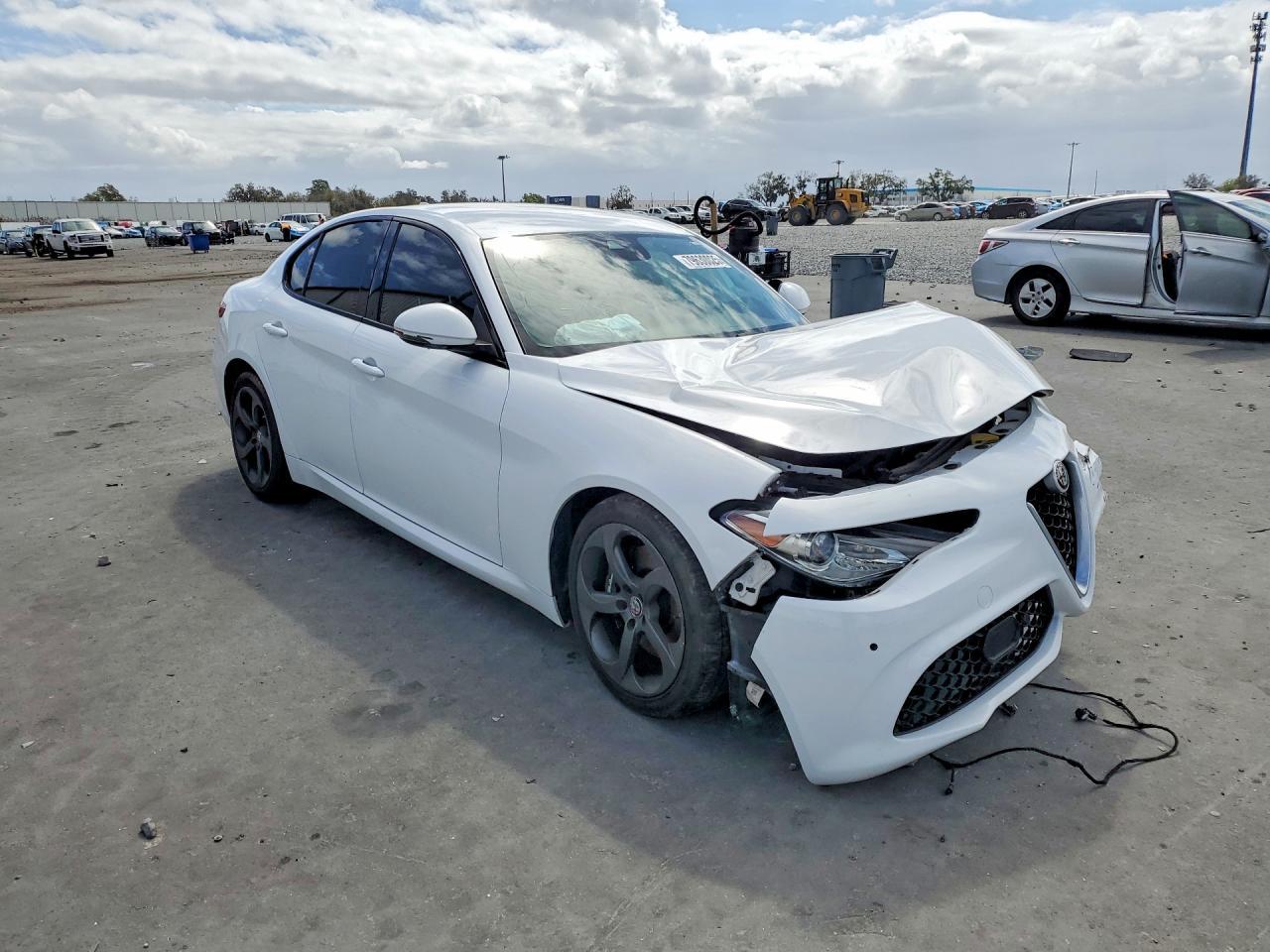 2017 ALFA ROMEO Giulia