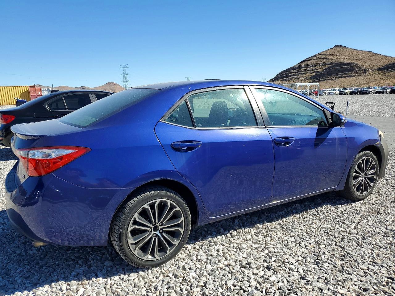 2015 TOYOTA COROLLA