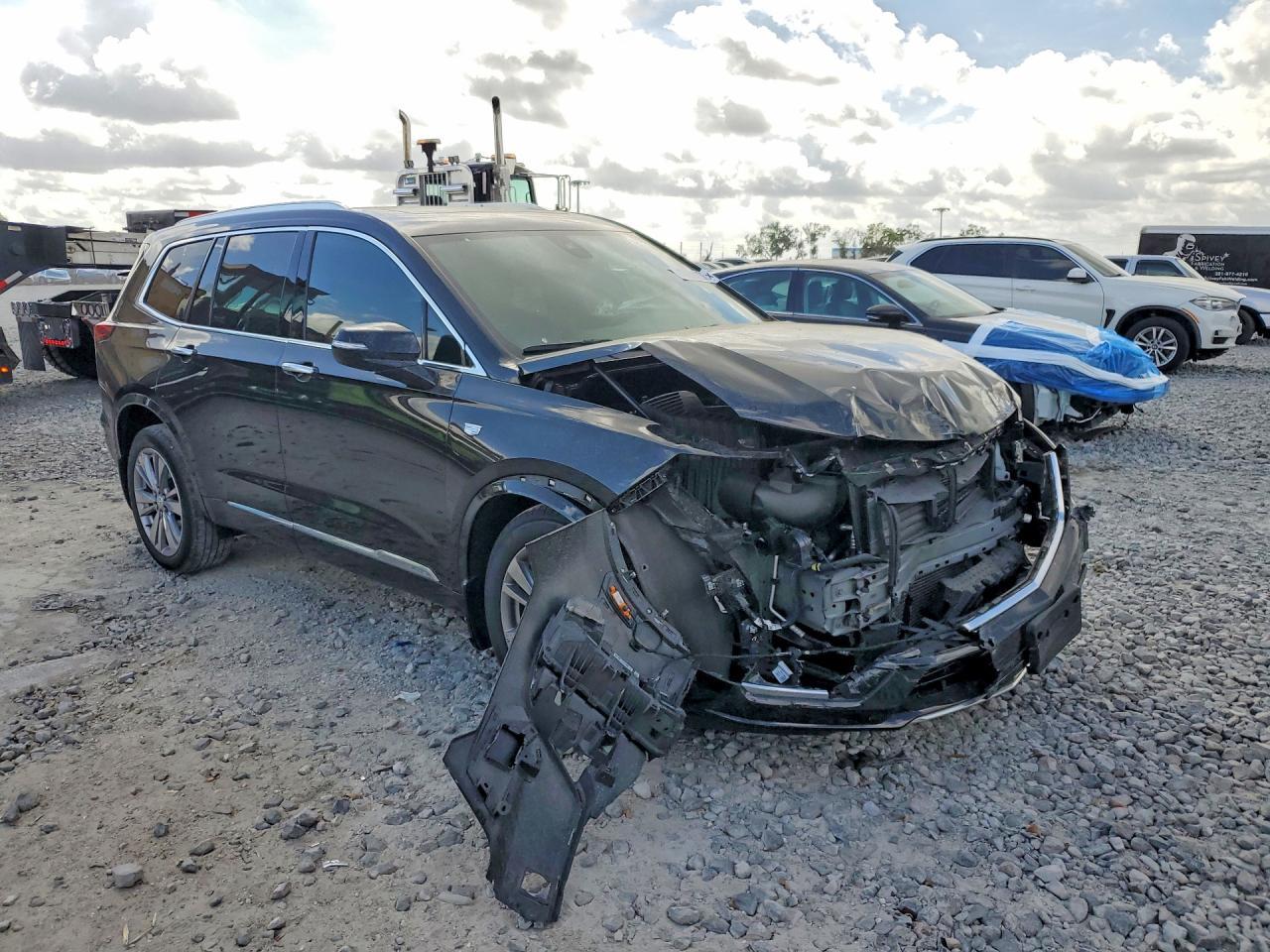 2024 CADILLAC XT6