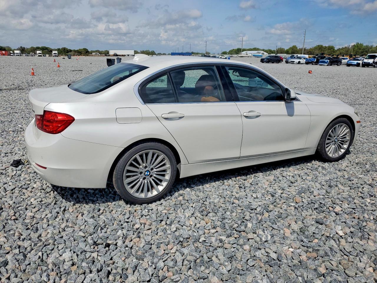 2014 BMW 3 SERIES