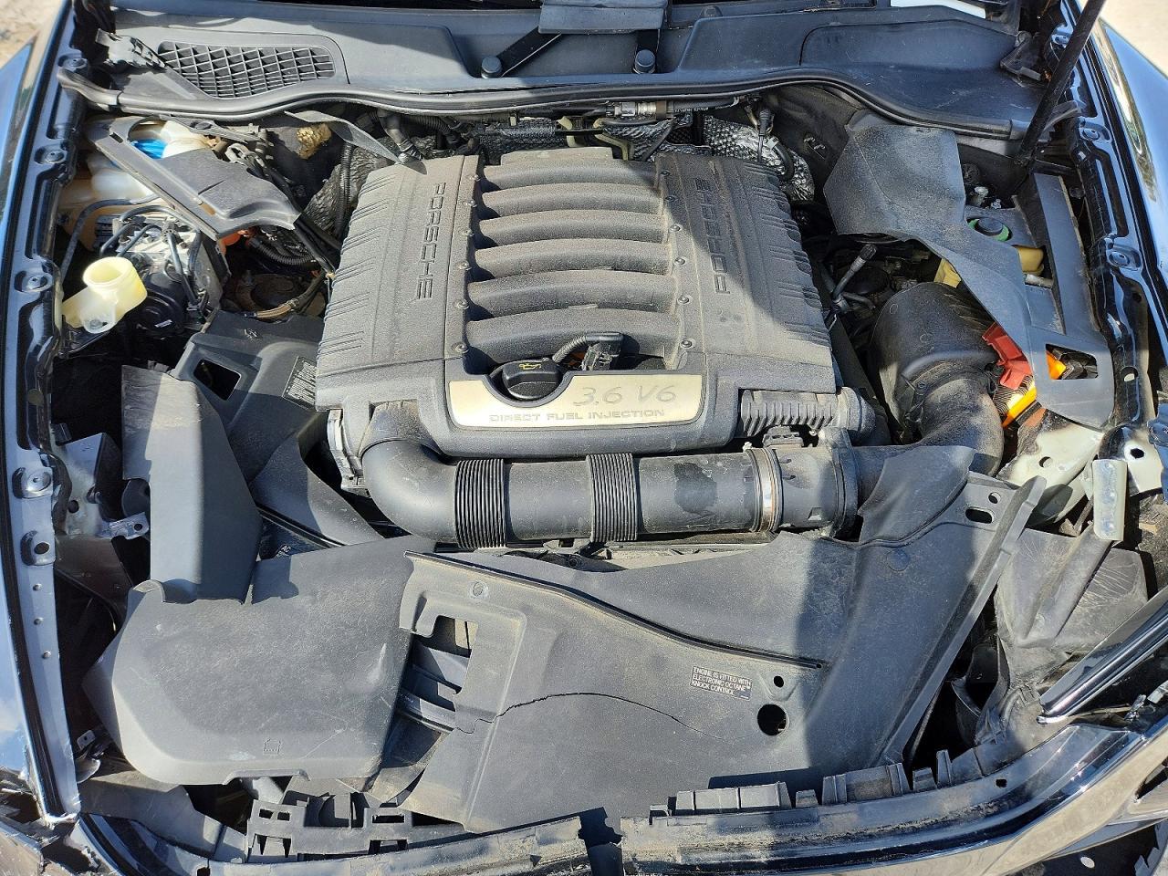 2011 PORSCHE CAYENNE