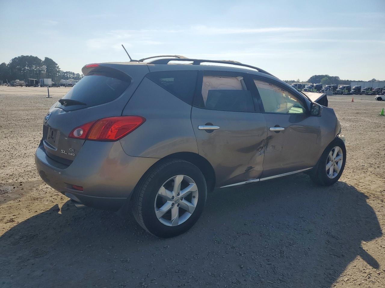 2010 NISSAN MURANO