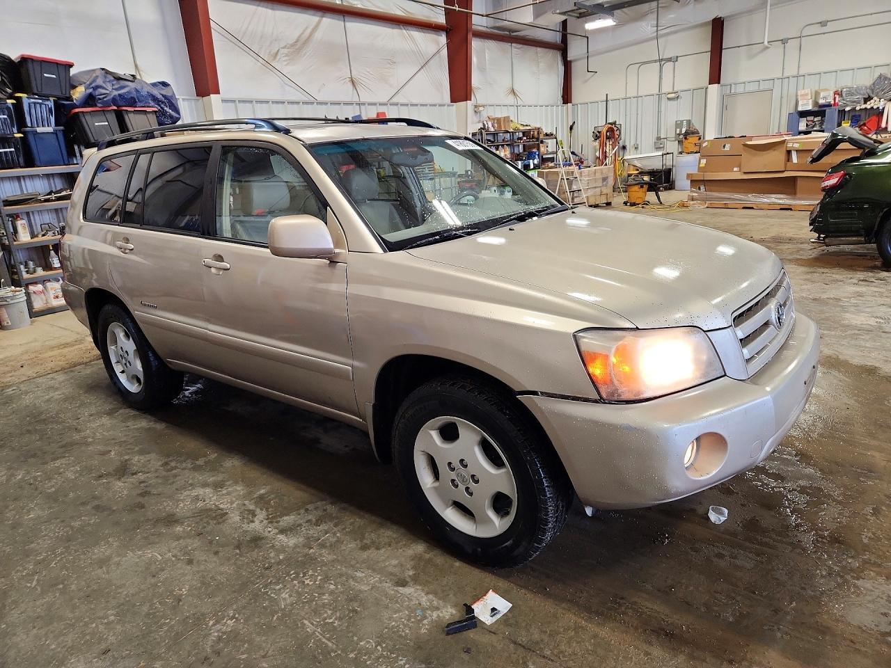 2006 TOYOTA HIGHLANDER