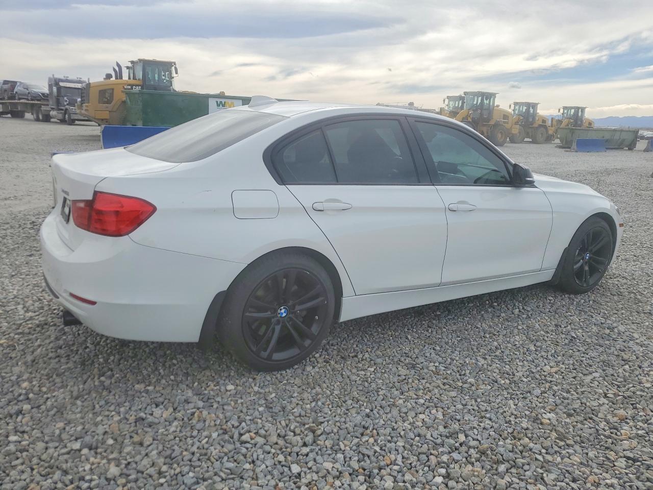 2013 BMW 3 SERIES