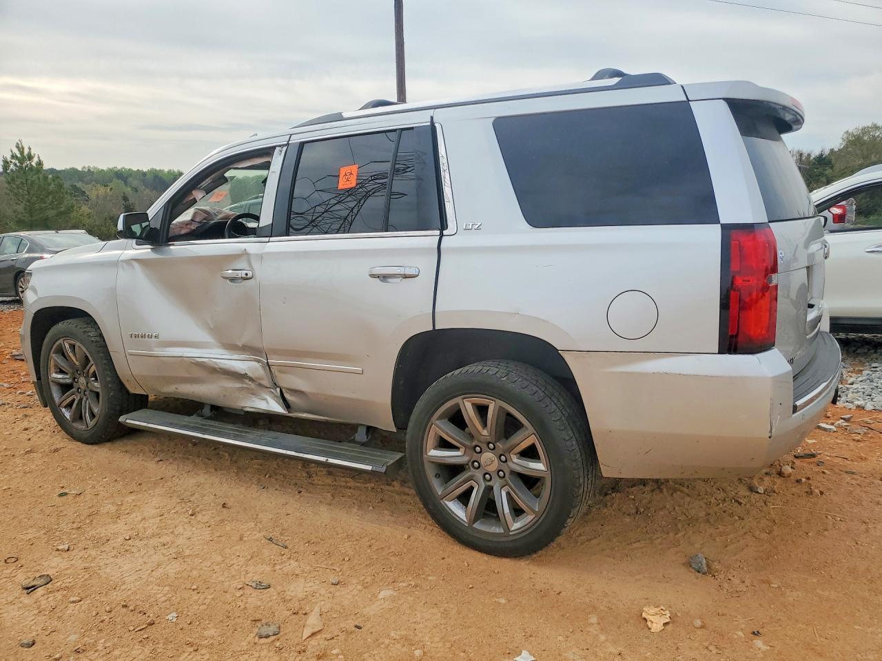 2015 CHEVROLET Tahoe