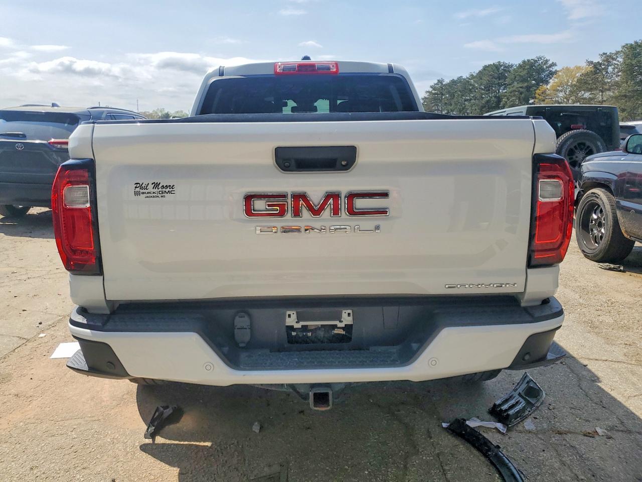 2024 GMC CANYON