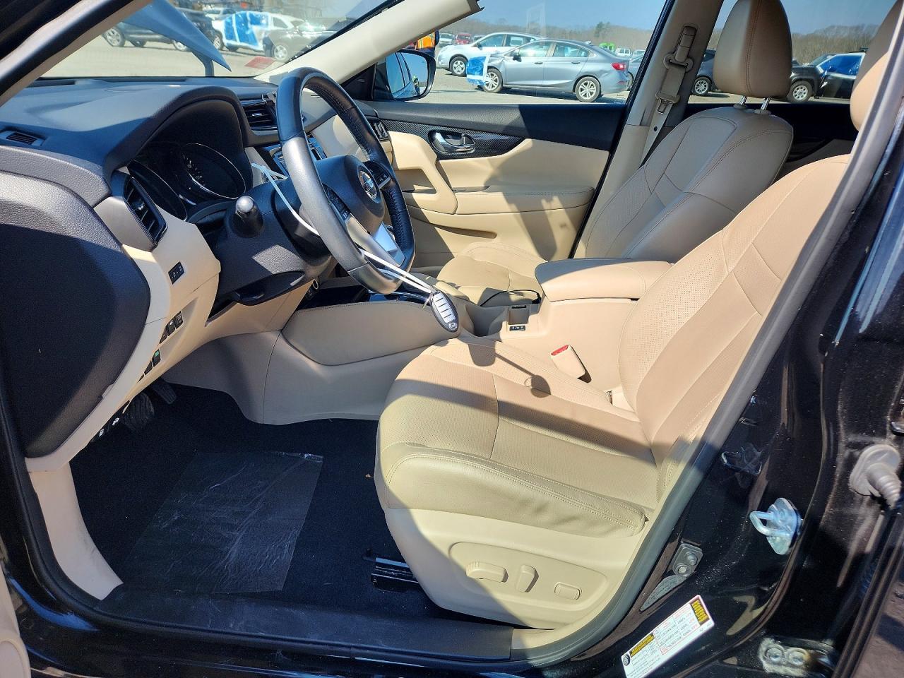 2017 NISSAN ROGUE