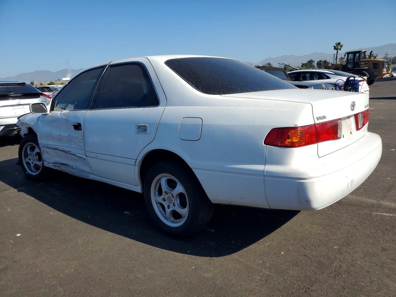2000 TOYOTA CAMRY
