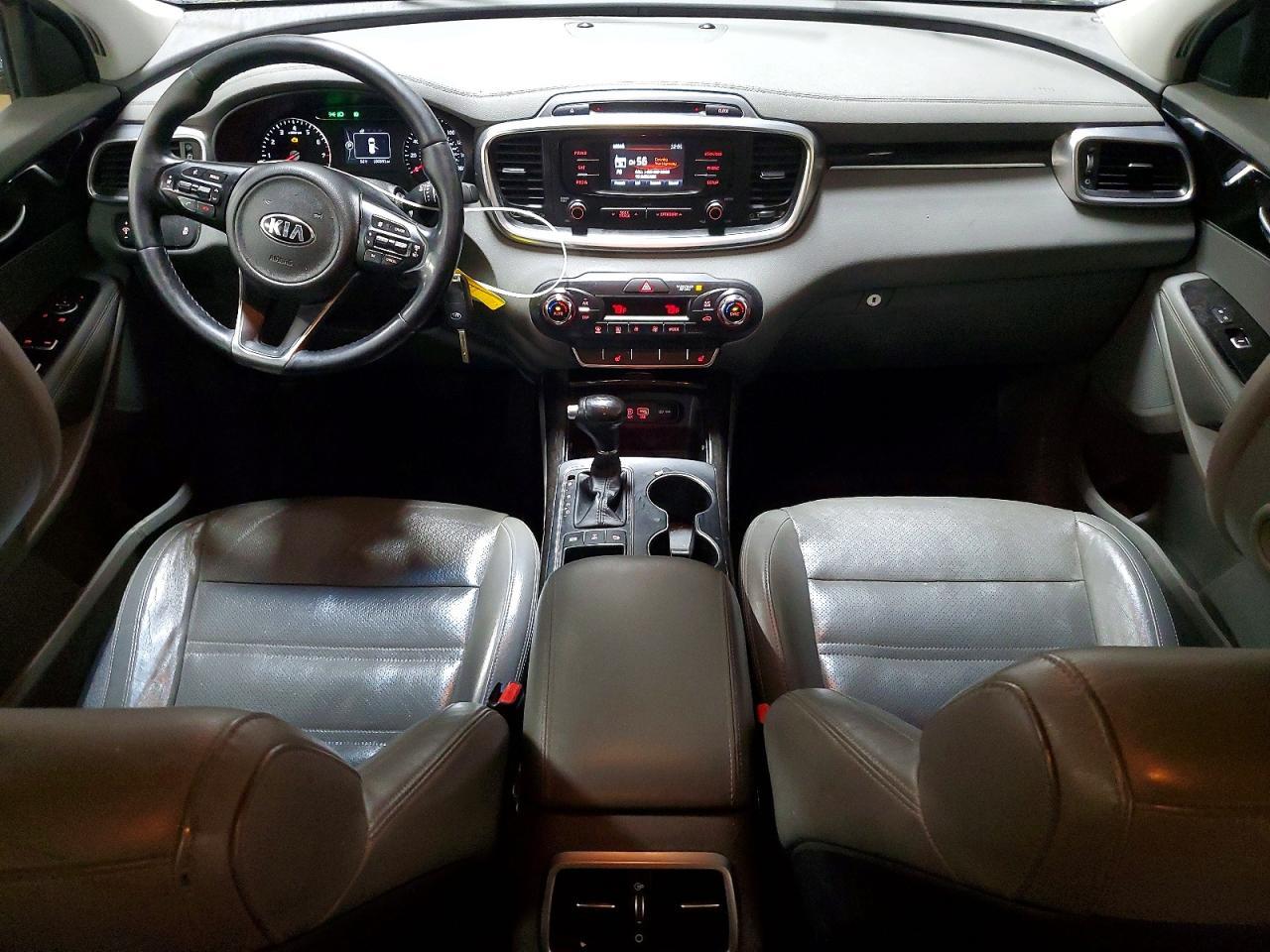 2016 KIA SORENTO