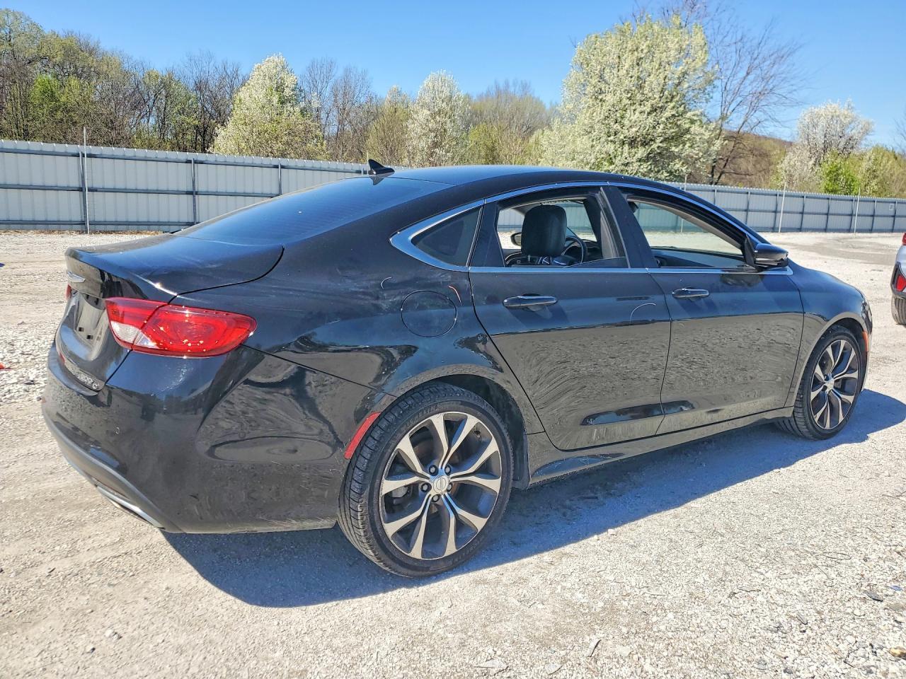 2015 CHRYSLER 200