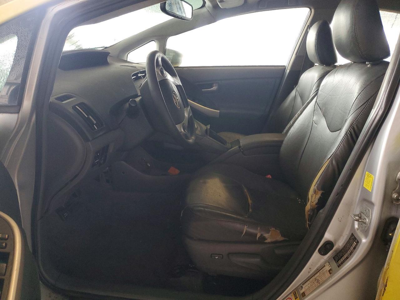 2011 TOYOTA PRIUS