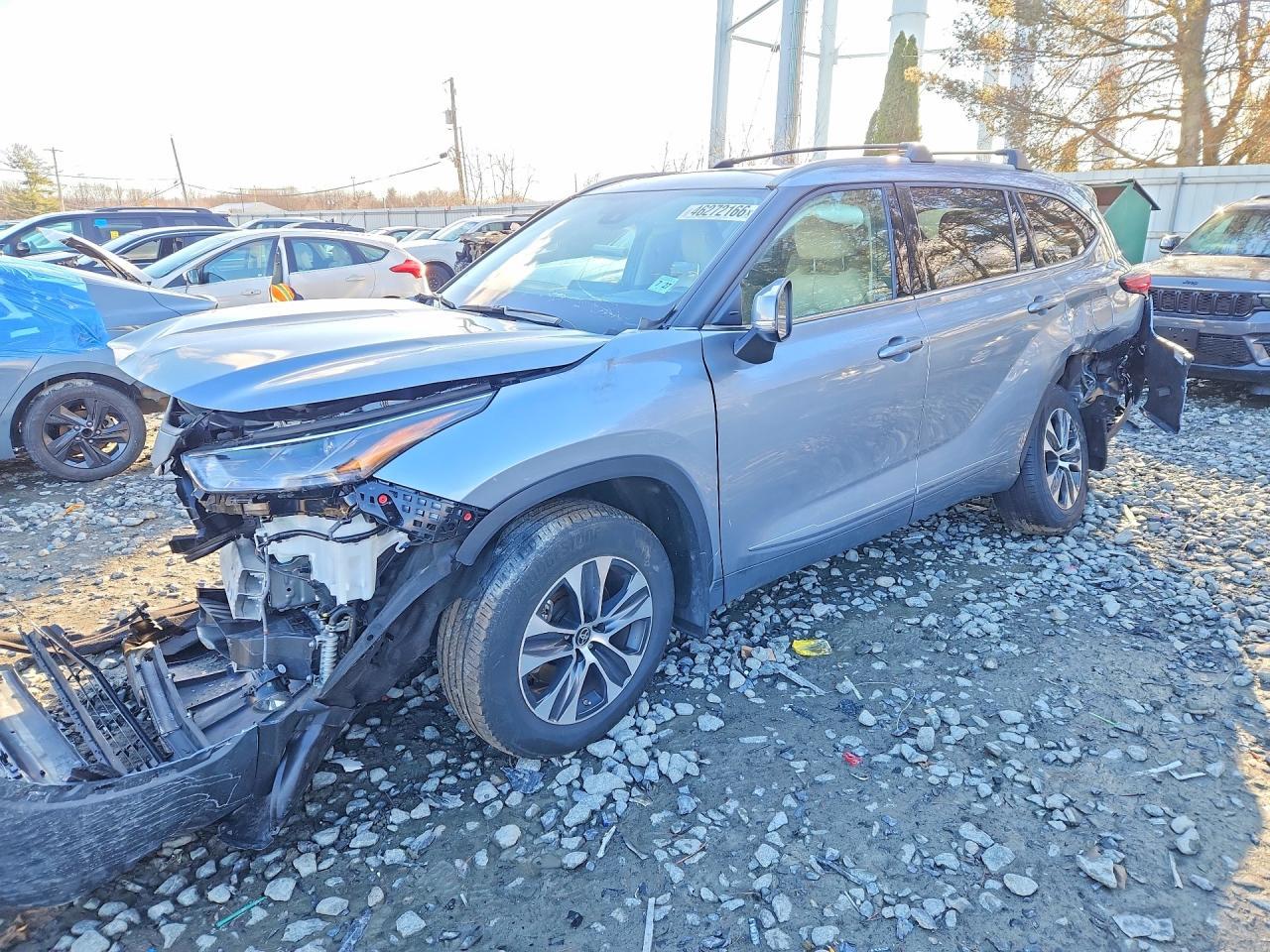 2022 TOYOTA HIGHLANDER