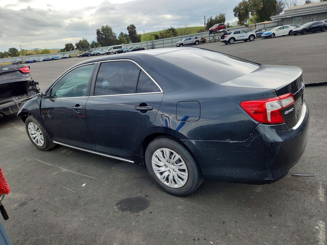 2012 TOYOTA CAMRY