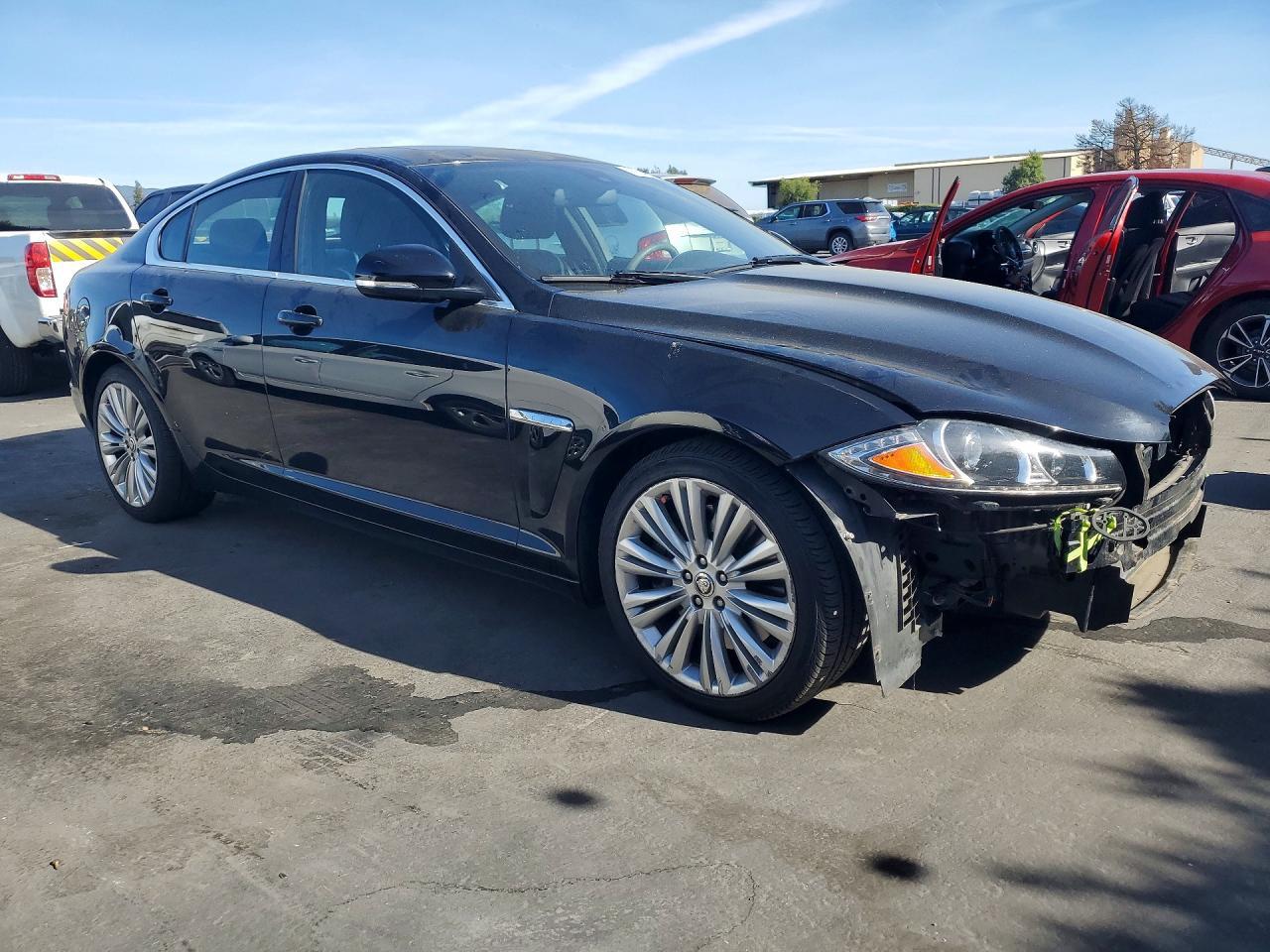 2012 JAGUAR XF