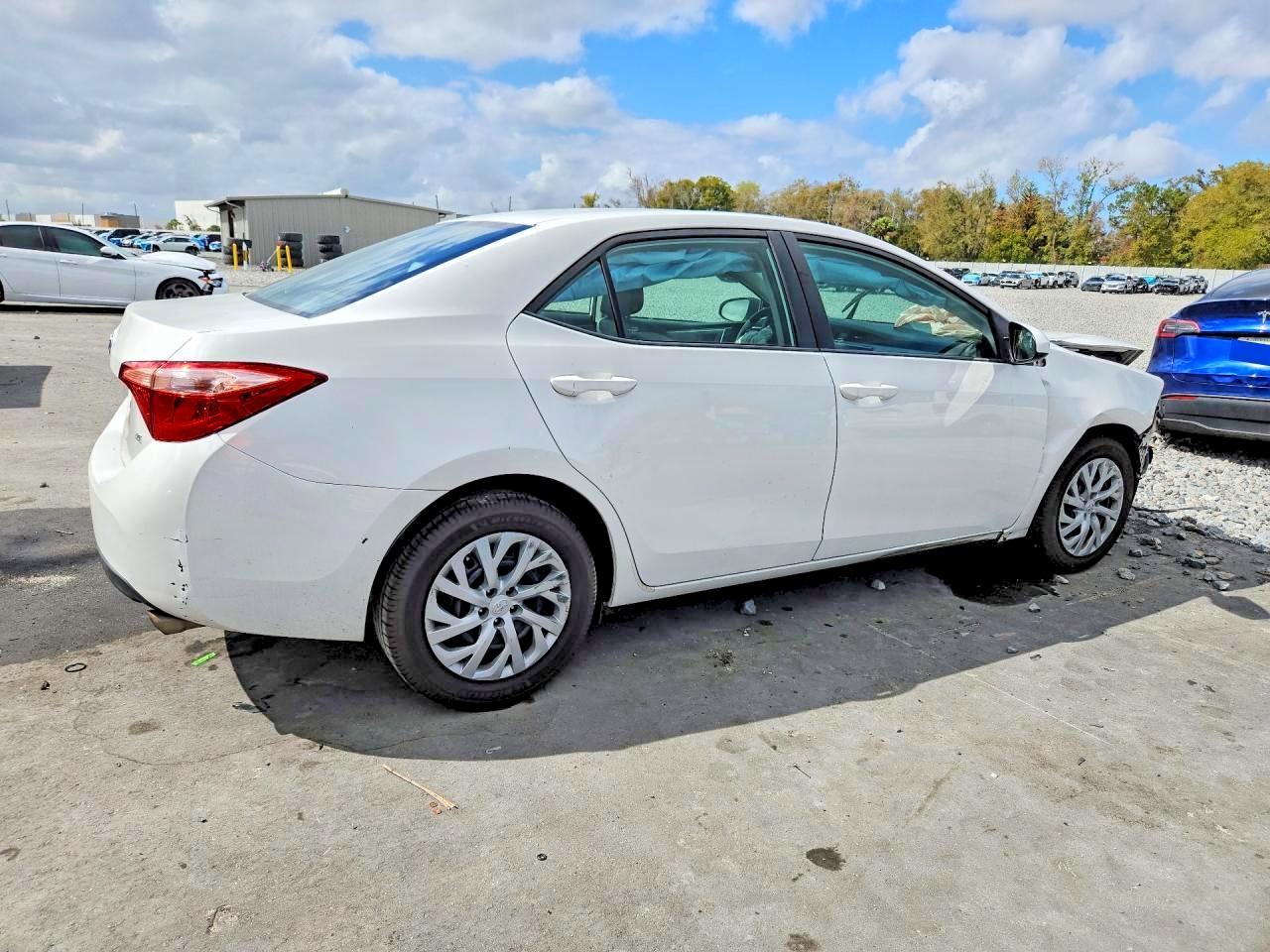 2018 TOYOTA COROLLA