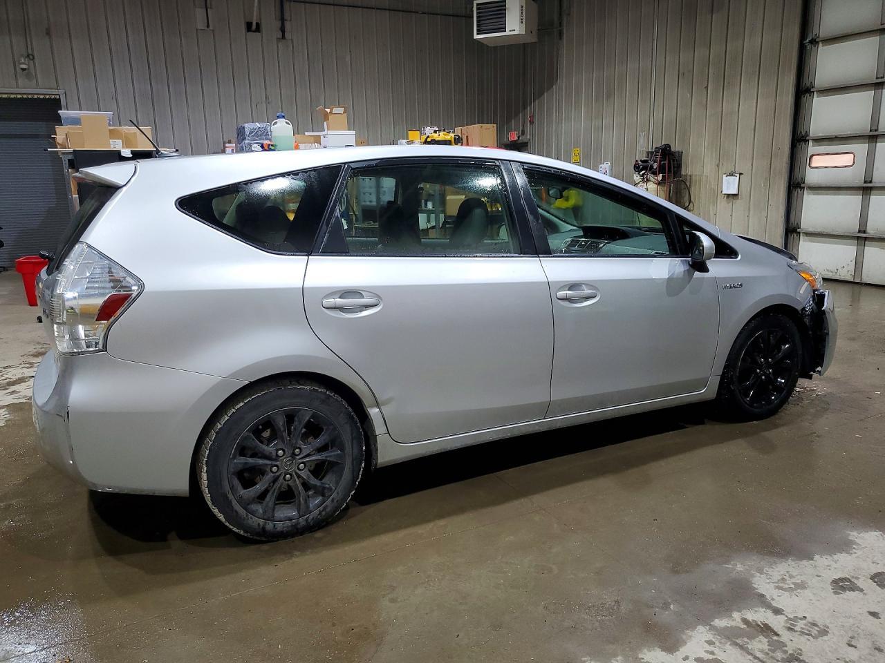 2012 TOYOTA PRIUS V