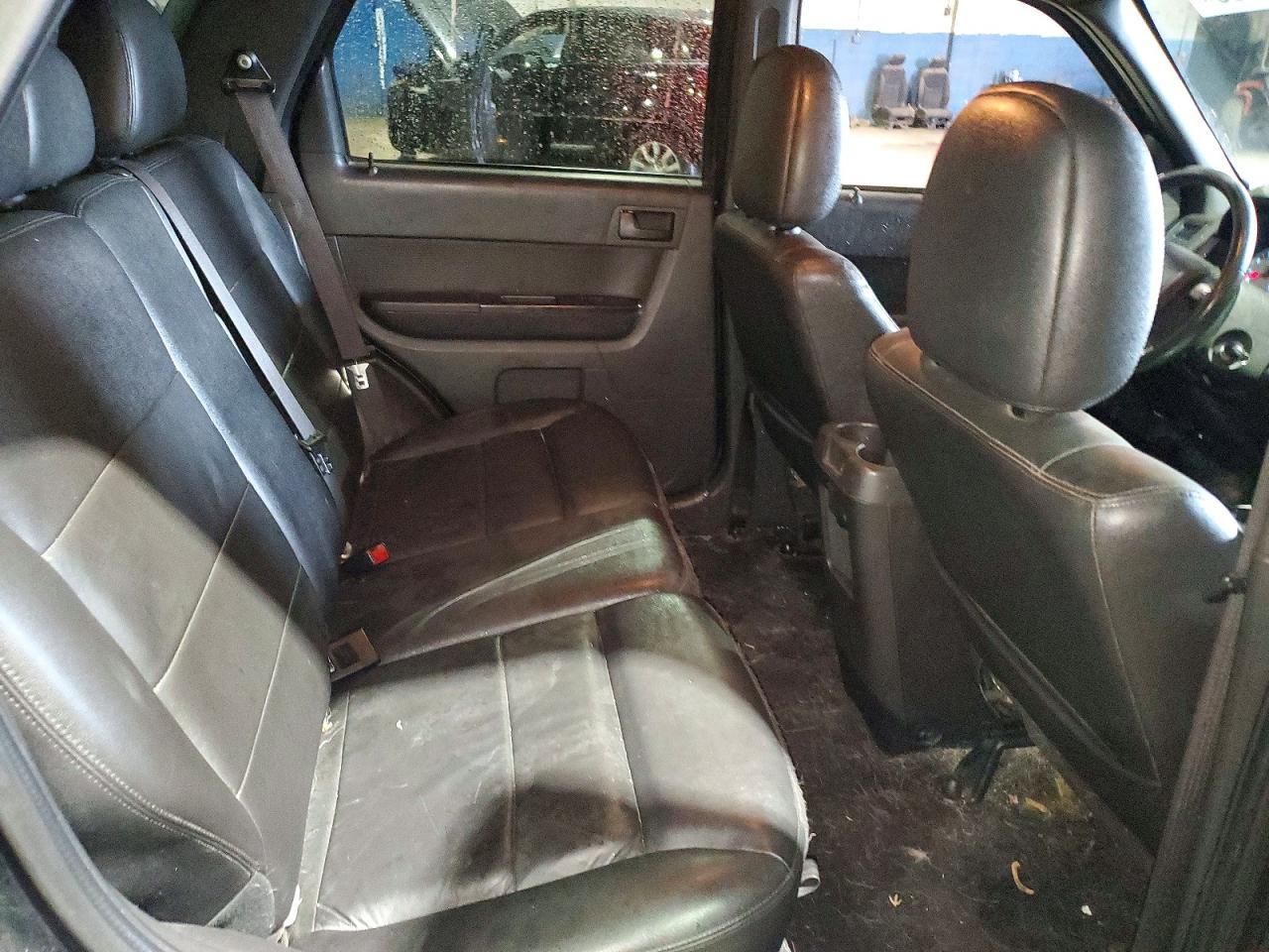 2010 FORD ESCAPE
