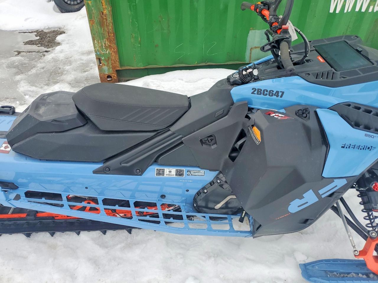 2026 Ski Snowmobile
