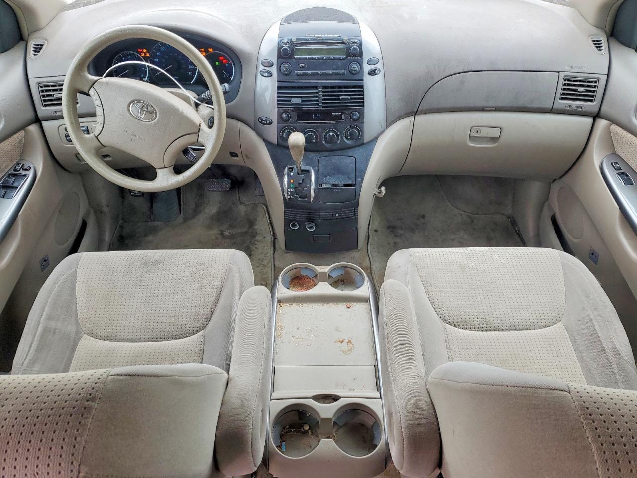 2009 TOYOTA SIENNA