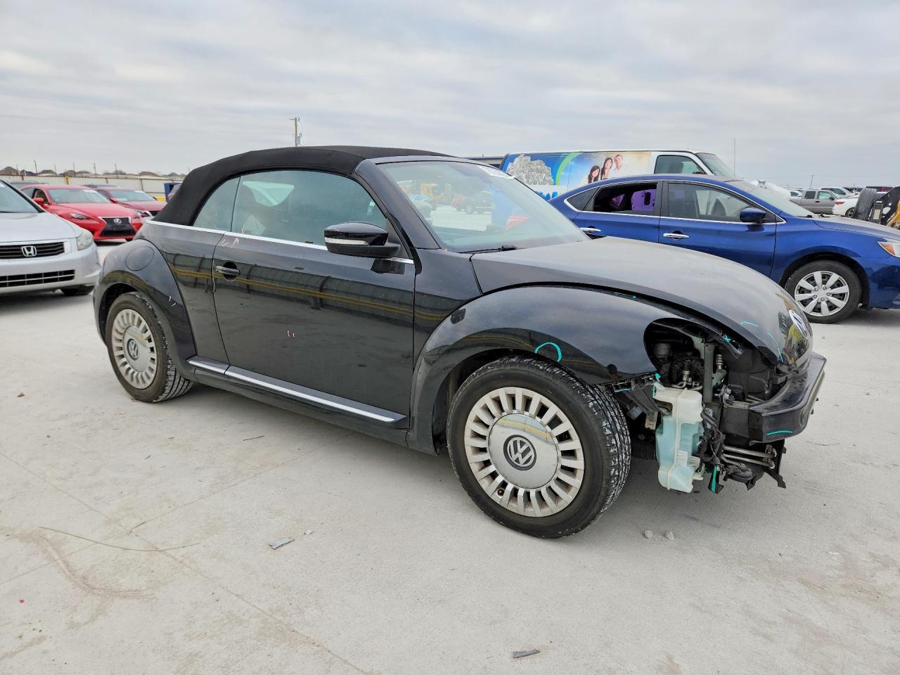 2016 VOLKSWAGEN Beetle