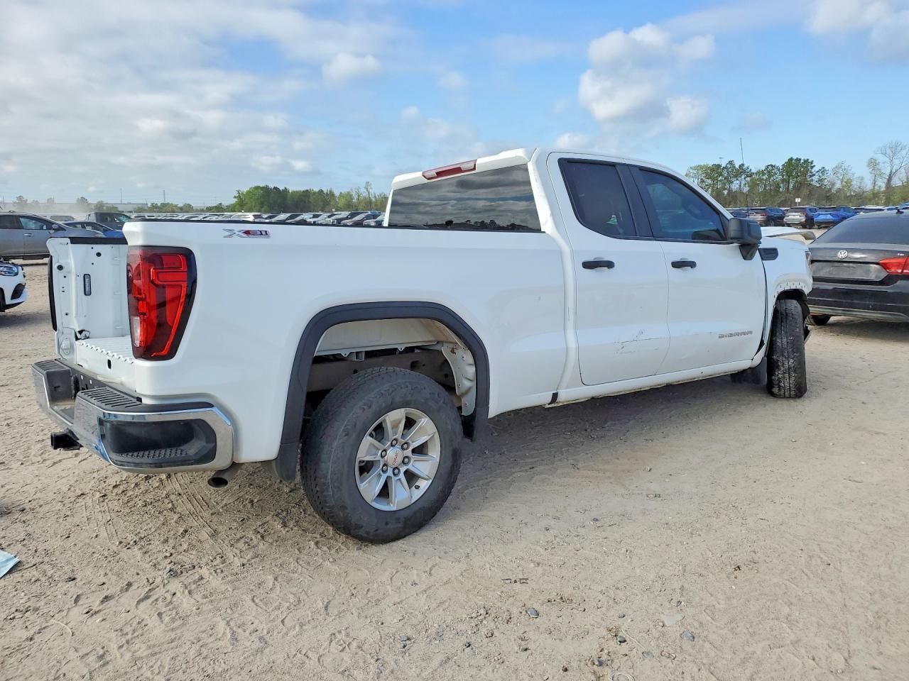 2025 GMC Sierra