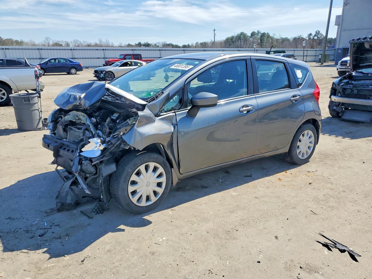 2016 NISSAN Versa Note