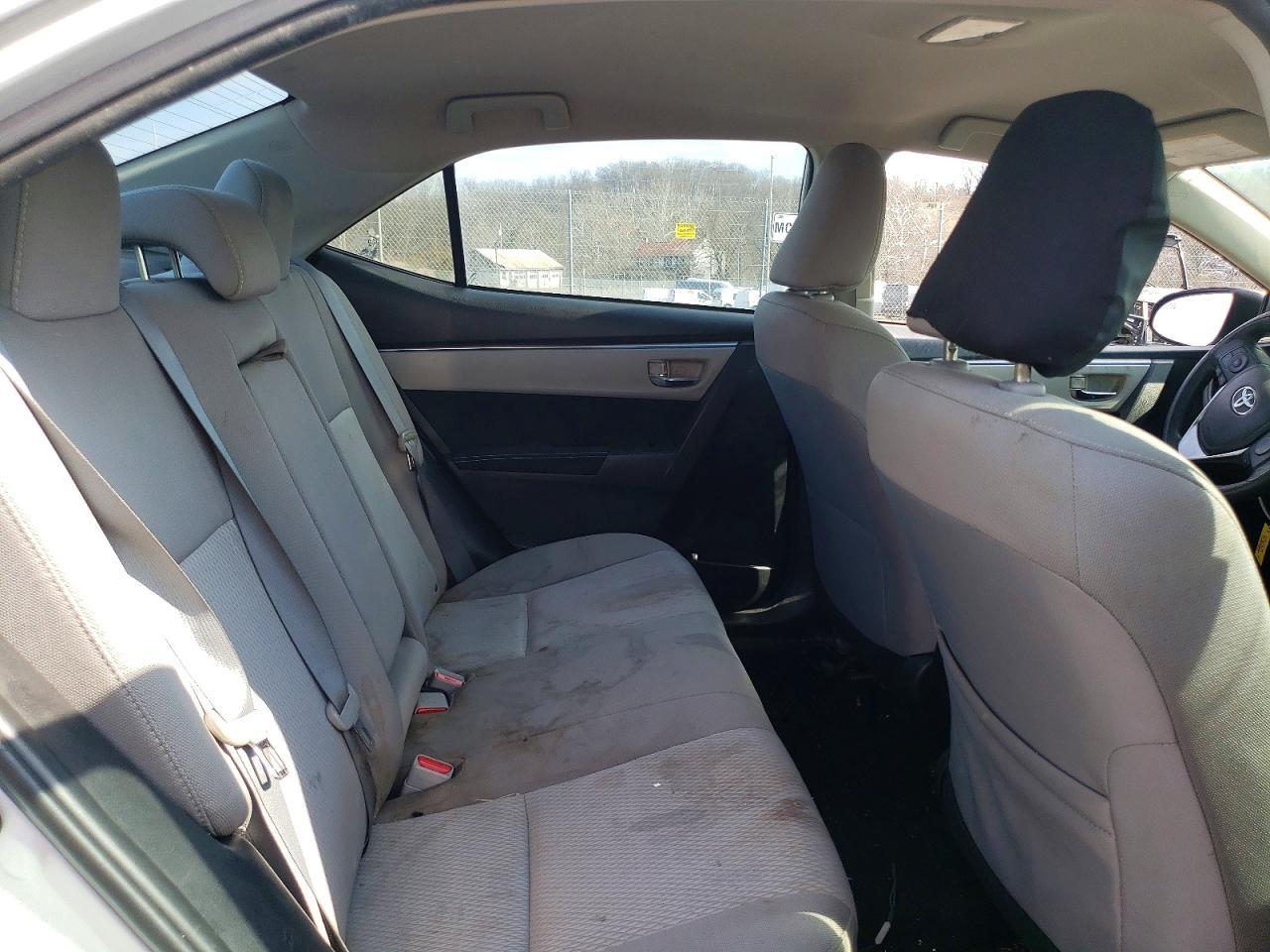 2015 TOYOTA COROLLA