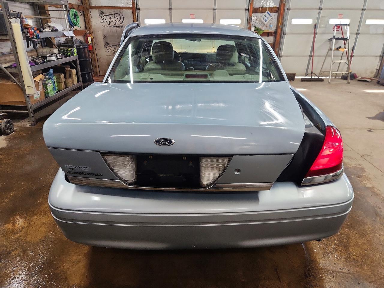 2008 FORD Crown Victoria