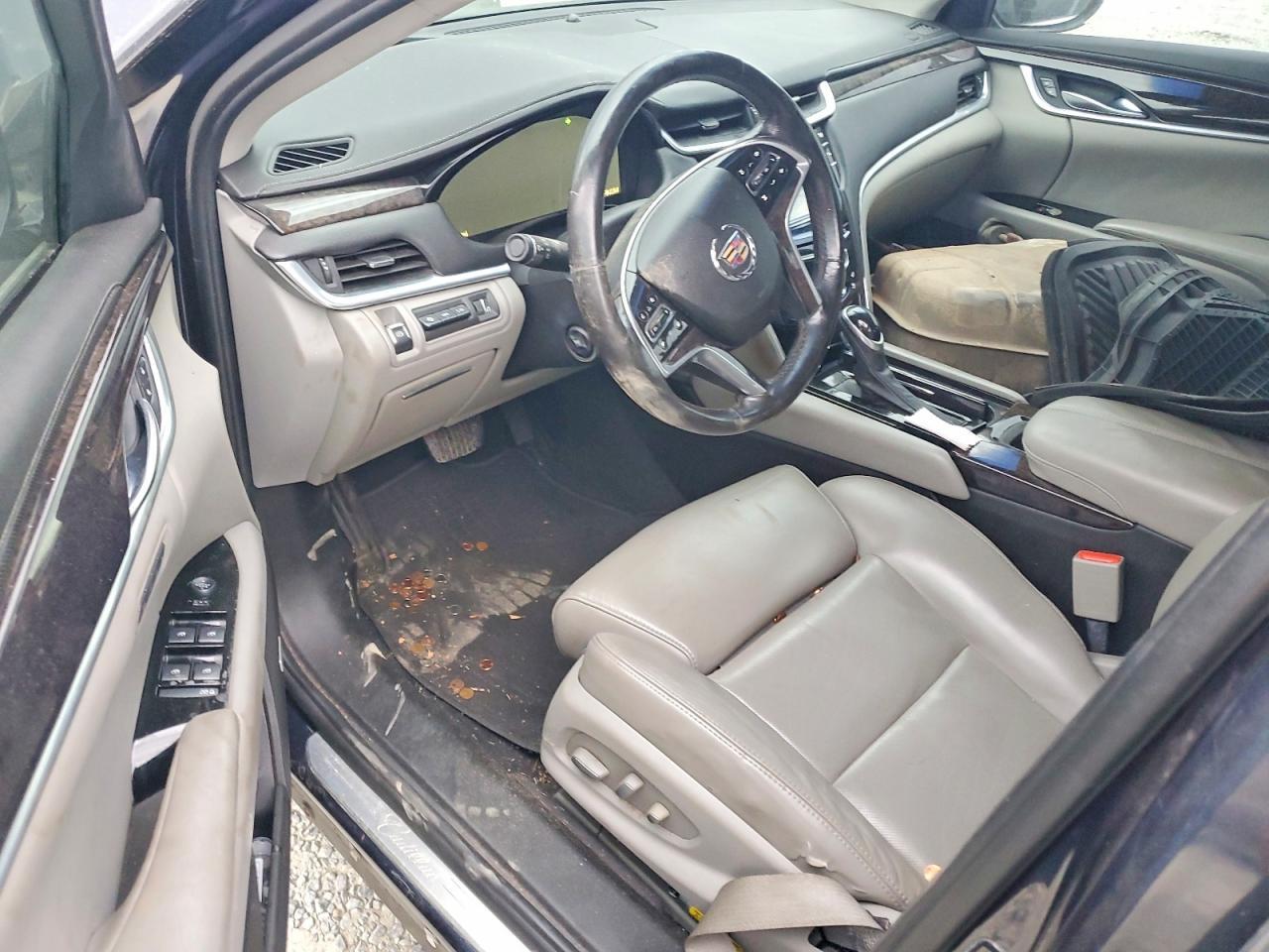 2013 CADILLAC XTS