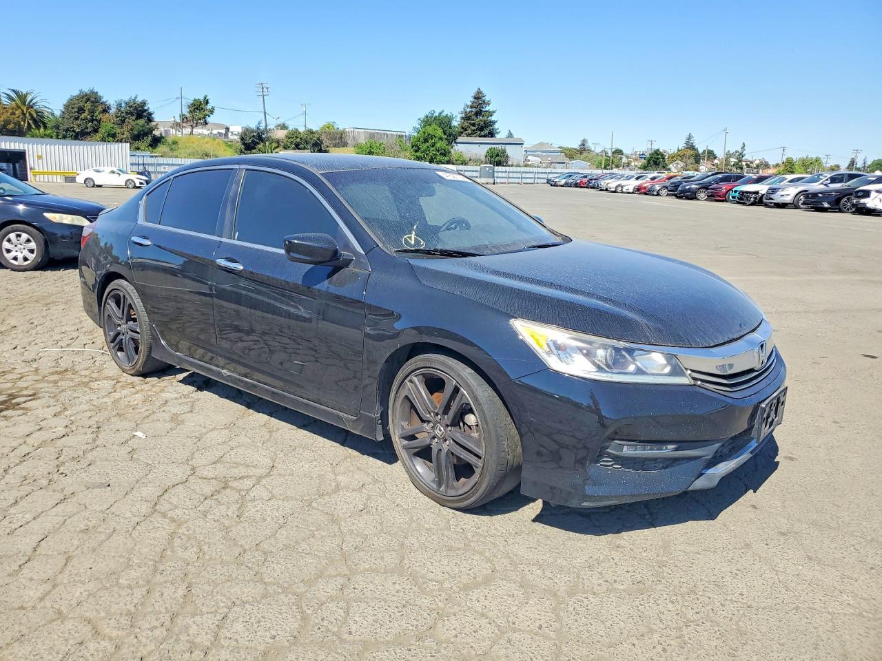 2017 HONDA ACCORD